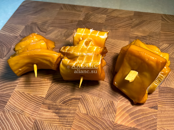 Шашлычок из кальмара х/к в Пятигорске