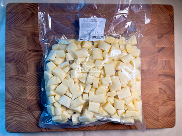 Сырный продукт ФЕРМЕРСКИЙ бочонок белый в Пятигорске