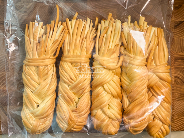 Сырный продукт ФЕРМЕРСКИЙ коса копченая в Пятигорске