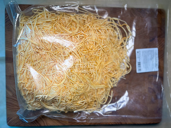 Сырный продукт ФЕРМЕРСКИЙ паутинка с паприкой в Пятигорске