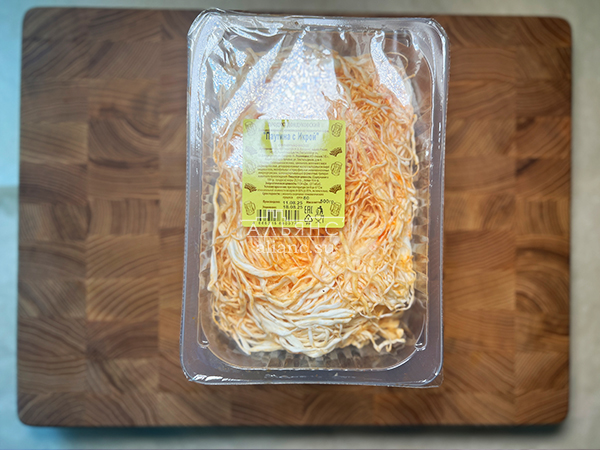 Сыр Чечил паутинка (икра красная)  500 гр. в Пятигорске