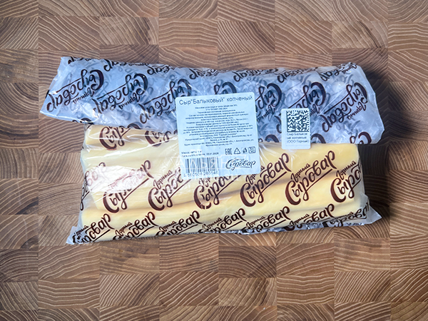 Сыр 1 кг ГОРНЫЙ СЫРОВАР (Балыковый копчёный) в Пятигорске