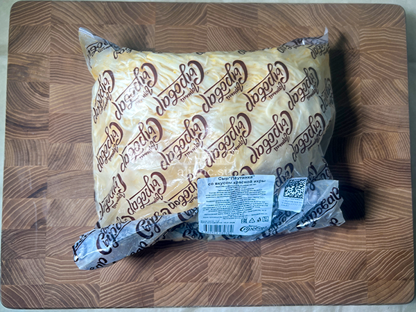 Сыр 1 кг ГОРНЫЙ СЫРОВАР (Паутинка со вкусом красной икры) в Пятигорске